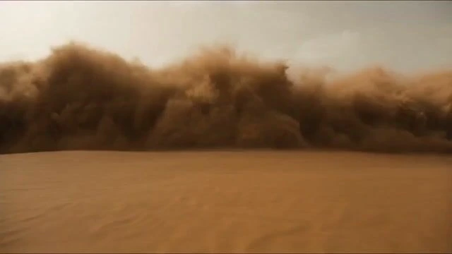 Пустынный воин в песчаной буре