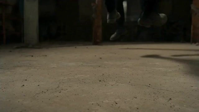 Боевая сцена: удар и восстановление