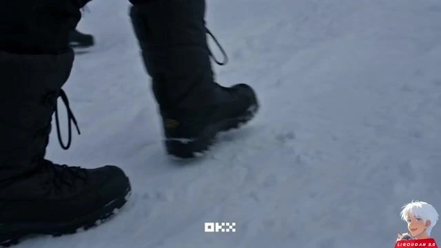 Промпт Космического Видео с Чужим Существом для Seedance 2.0 (OKX)