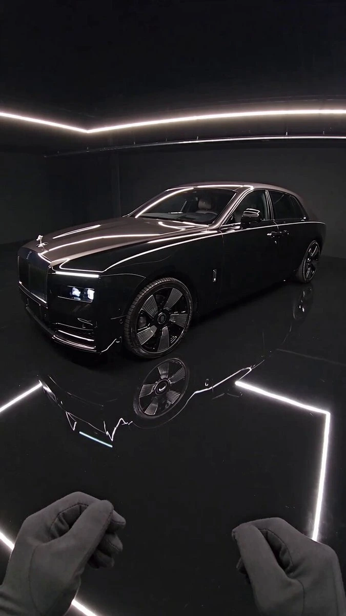 Люксовый автомобильный ролик