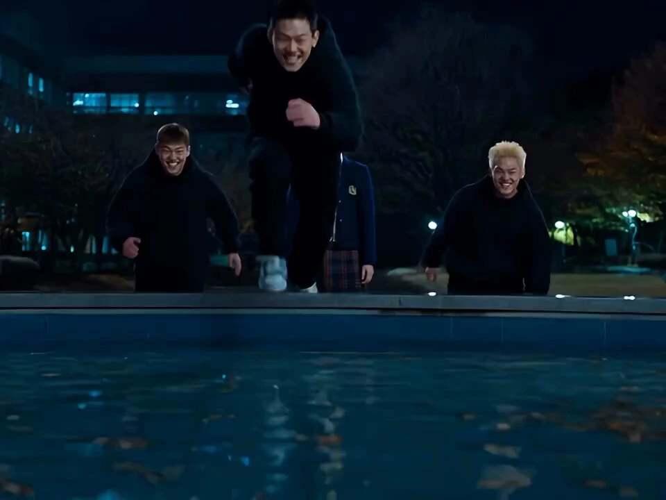 Школьница-гидромант и её водяной хранитель